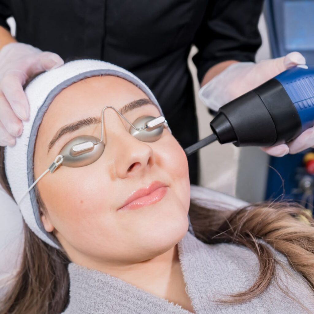 Dark Circle Treatment in Thane 19 Erbium YAG Laser Treatment