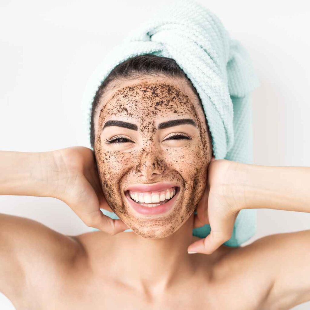 Exfoliating Scrub in Thane