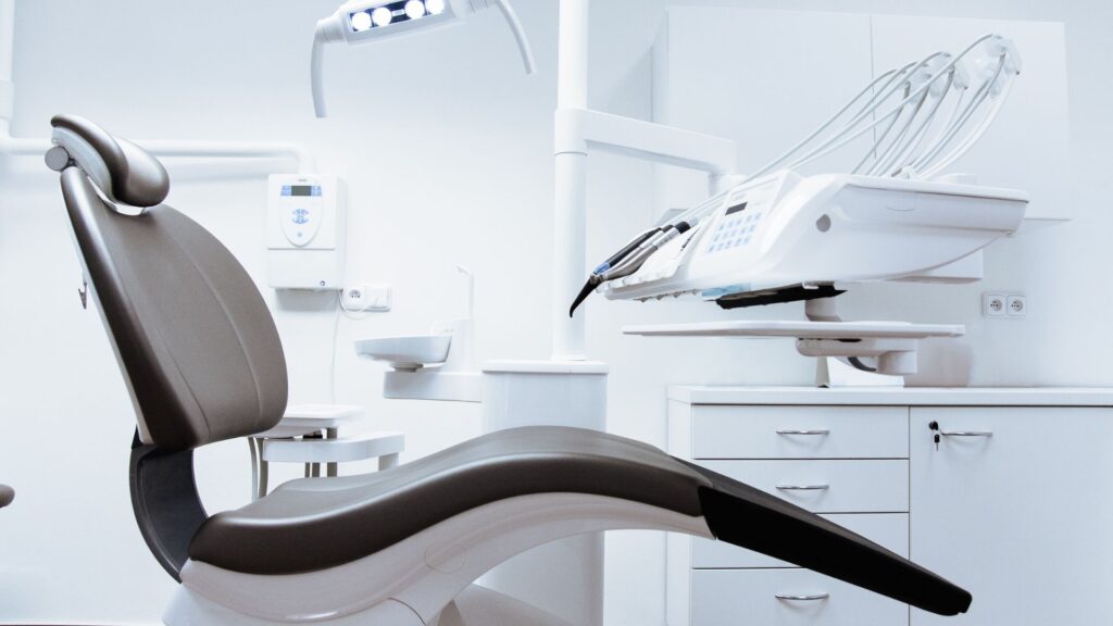 Teeth Cleaning and Polishing in Thane (2024) 5 Myths and Facts about Teeth Cleaning and Polishing