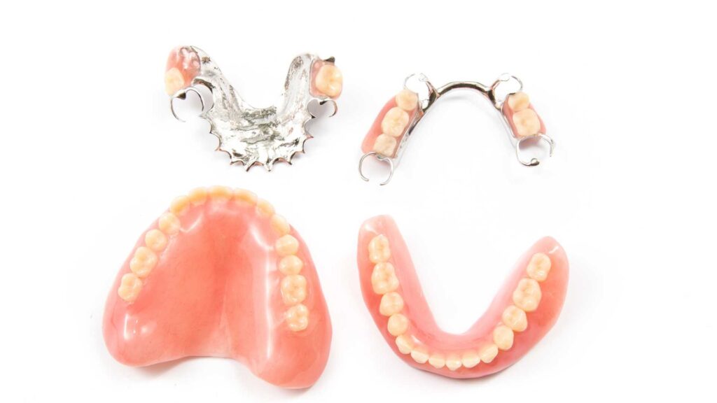 Dentures Treatment in Thane (2024) 2 Types of Dentures